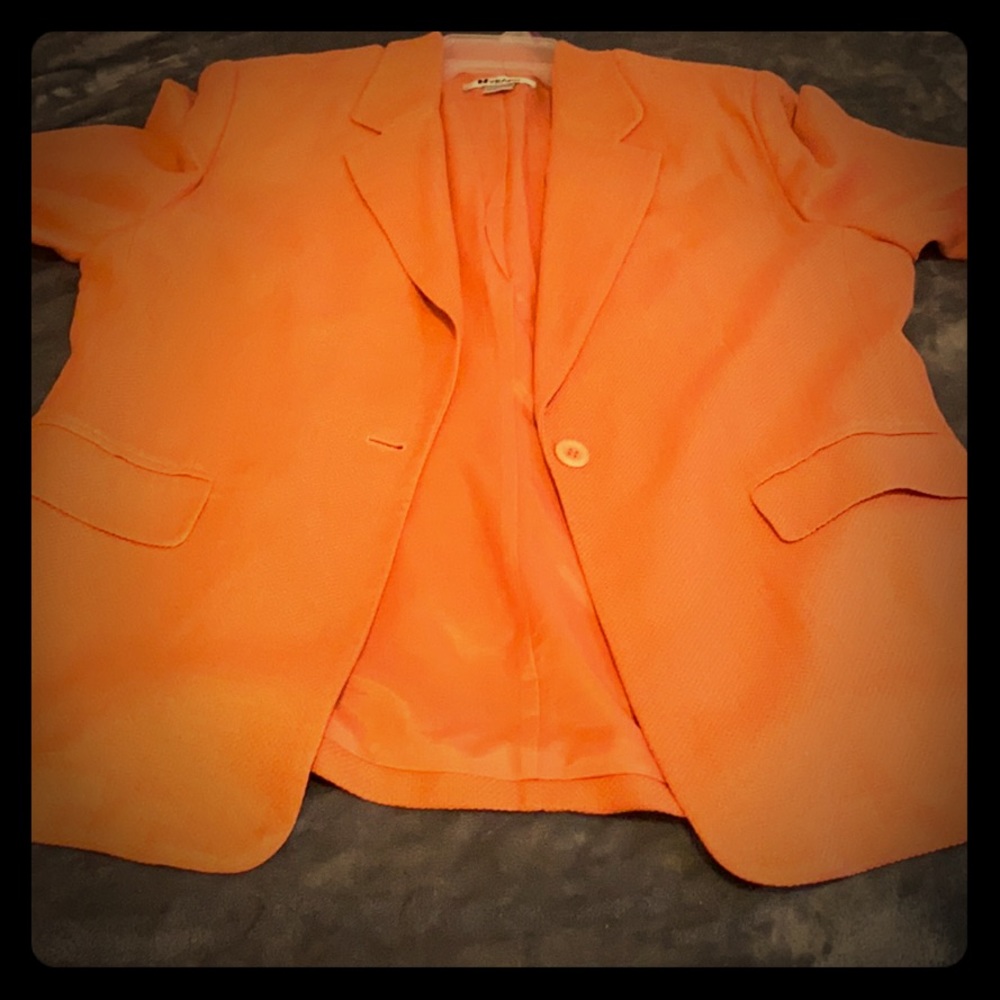 *HOLIDAY PRICE REDUCTION* Coral/Orange Woven Blazer Size 16